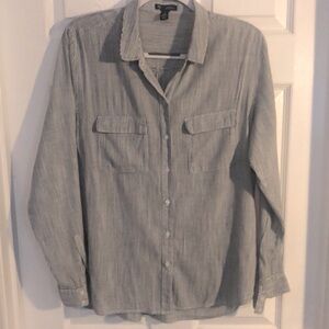Gap button down striped woman’s shirt size medium